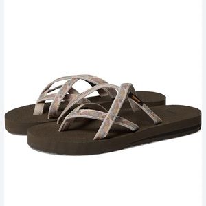 Teva Olowahu Strappy Thong Toe Flip Flop Sandals Beige Size 10